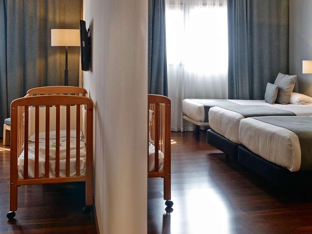 Hotel Carris Marineda A Coruña Δωμάτιο φωτογραφία