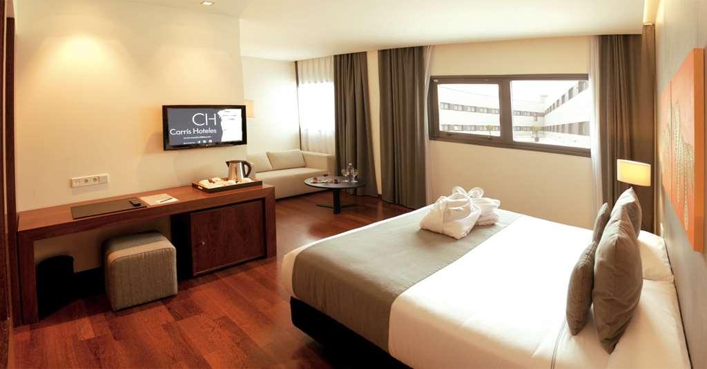 Hotel Carris Marineda A Coruña Δωμάτιο φωτογραφία