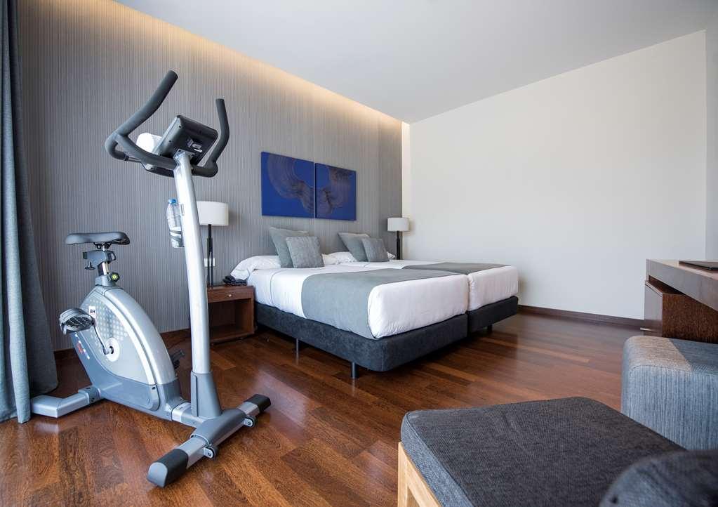 Hotel Carris Marineda A Coruña Ανέσεις φωτογραφία