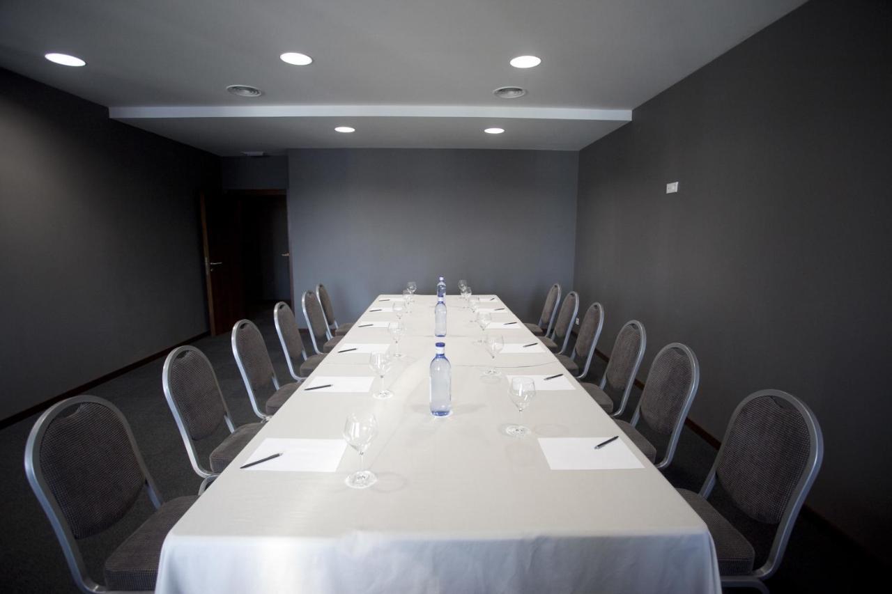 Hotel Carris Marineda A Coruña Εξωτερικό φωτογραφία